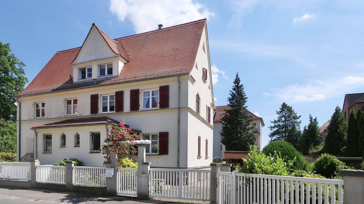 Viel Raum für Tradition und Zukunft, 1324 Dresden (Bühlau/Weißer Hirsch Dresdener Heide Loschwitz/Wachwitz)