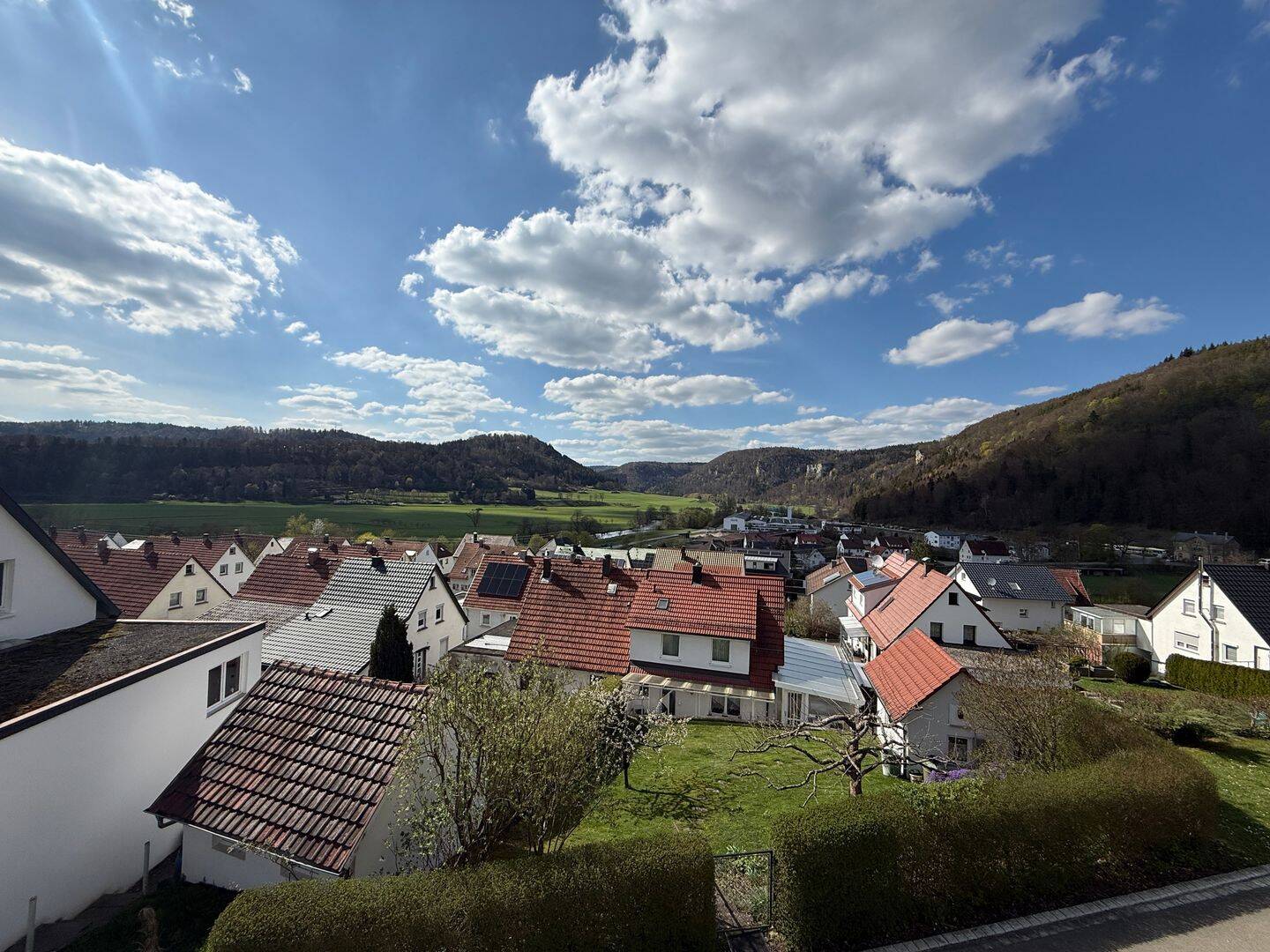 Einfamilienhaus mit tollem Ausblick und vielen Möglichkeiten in Fridingen an der Donau, 78567 Fridingen an der Donau