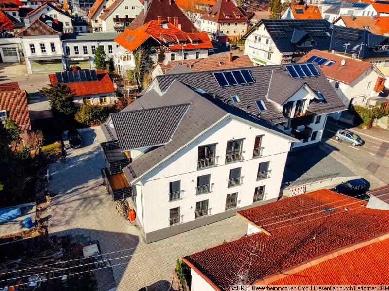 Sonniger West-Balkon – mitten im Ort! PV-Anlage! Stellplatz! Serviced Apartment möglich!, 87452 Altusried