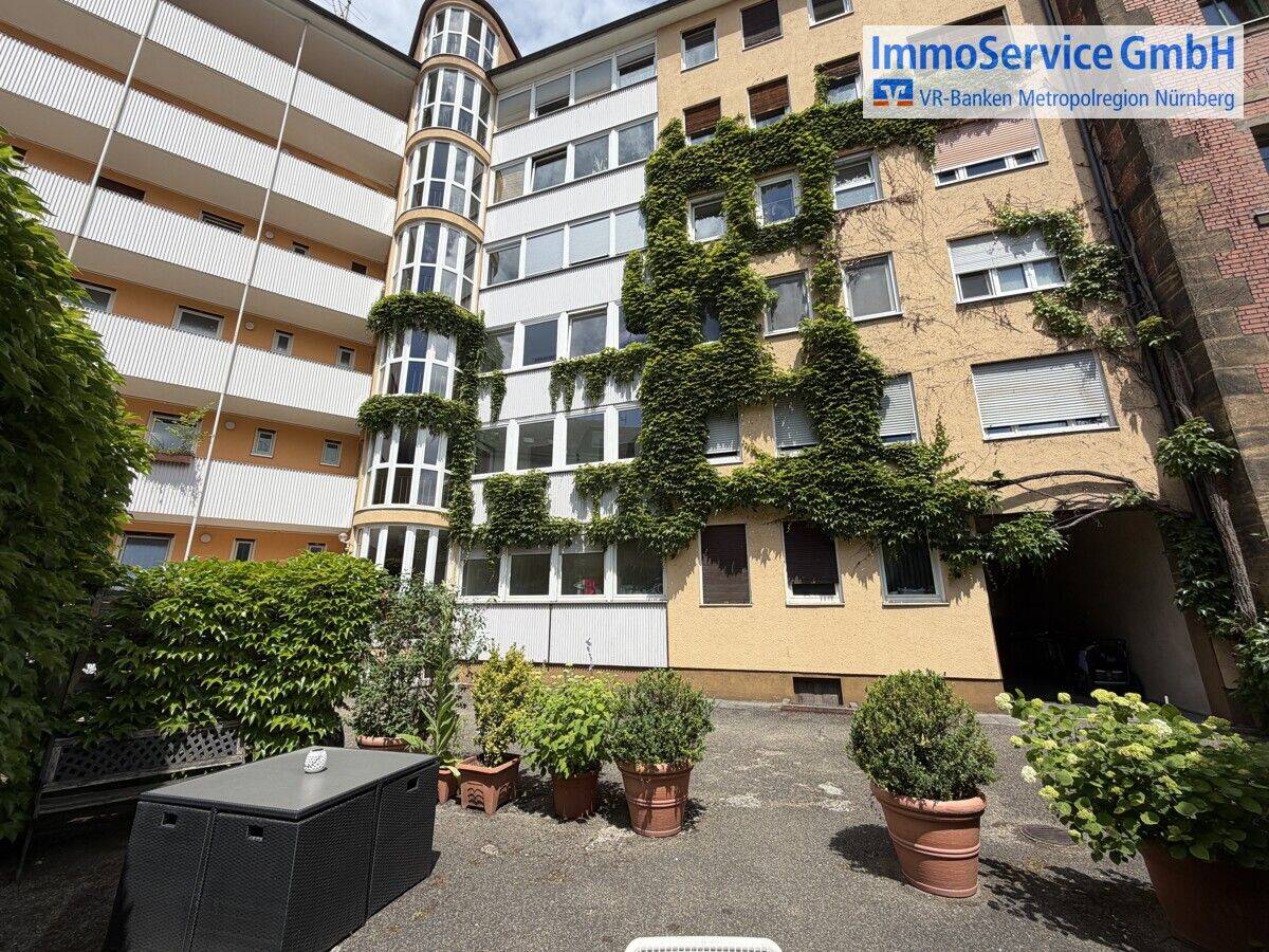 Renovierungsbedürftige 4,5-Zimmer-Wohnung mit 2 Balkone nähe Stadtpark, 90489 Nürnberg (Gärten bei Wöhrd Rennweg Veilhof Wöhrd)