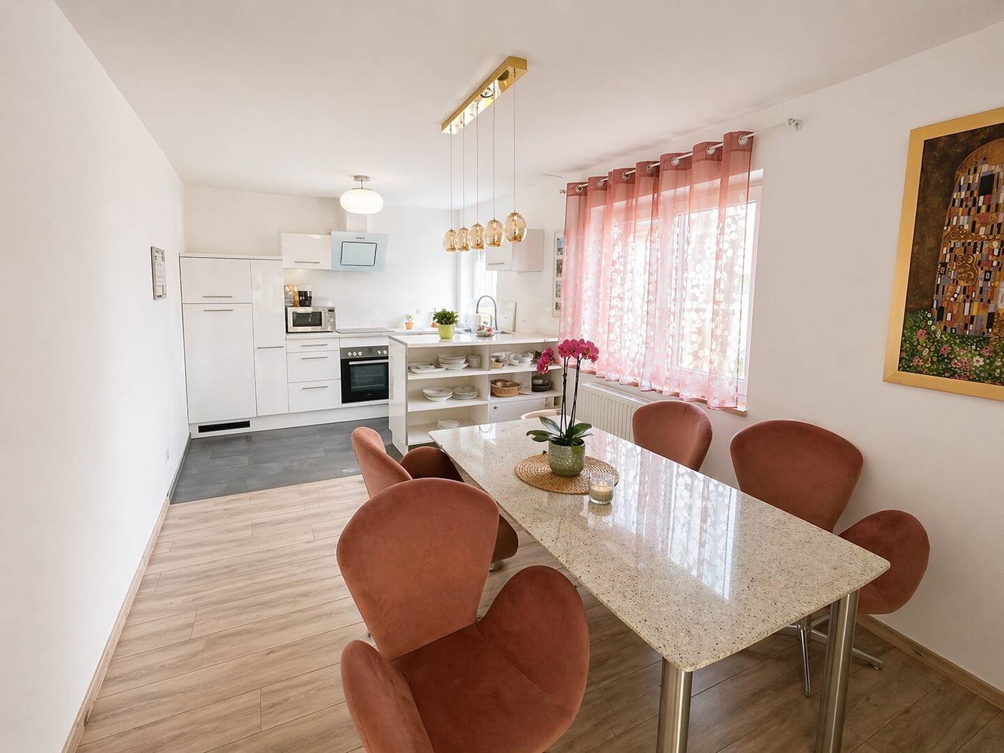 Attraktives Dreifamilienhaus bei Ulm – 3 Einheiten, hohe Rendite und ideale Eigennutzung!, 89231 Neu-Ulm