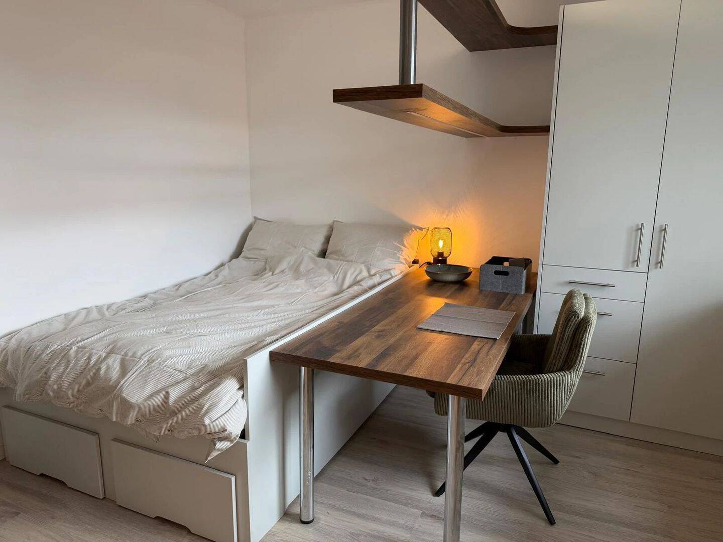 Hochwertig möbliertes Business Apartment im Zentrum von Köln, 50676 Köln (Innenstadt-Süd Altstadt-Süd)