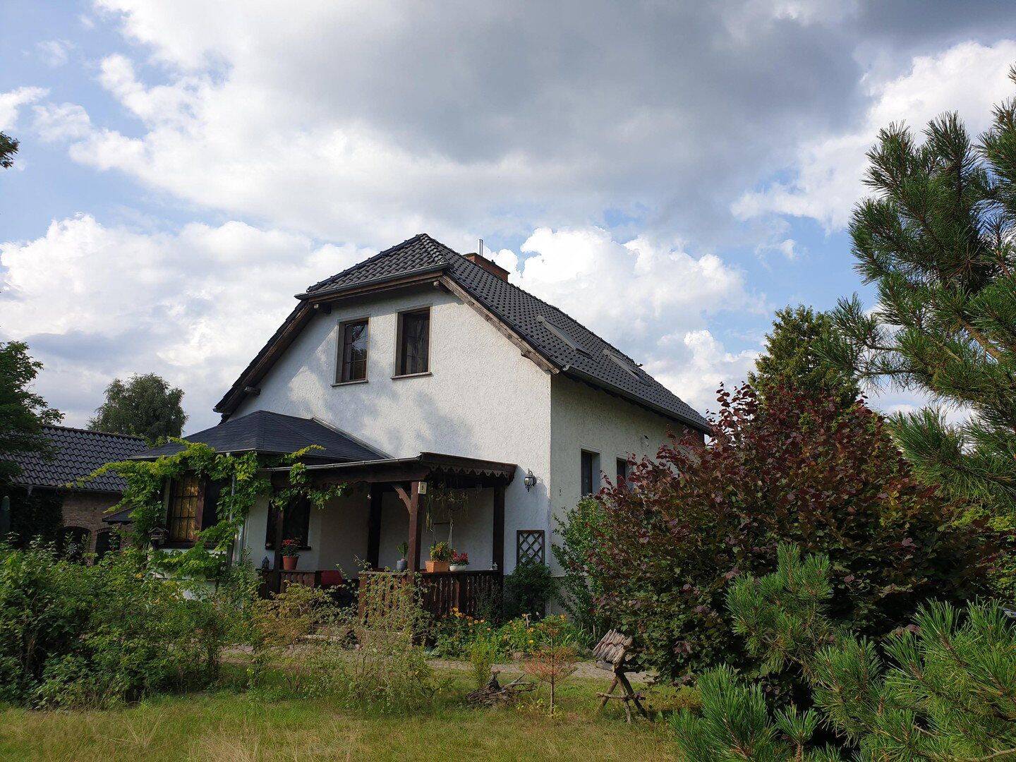 Charmantes Landhaus mit Wohnkeller, großer Garten, Werkstatt, zwei Veranden, Hobby-Stall, 16766 Kremmen