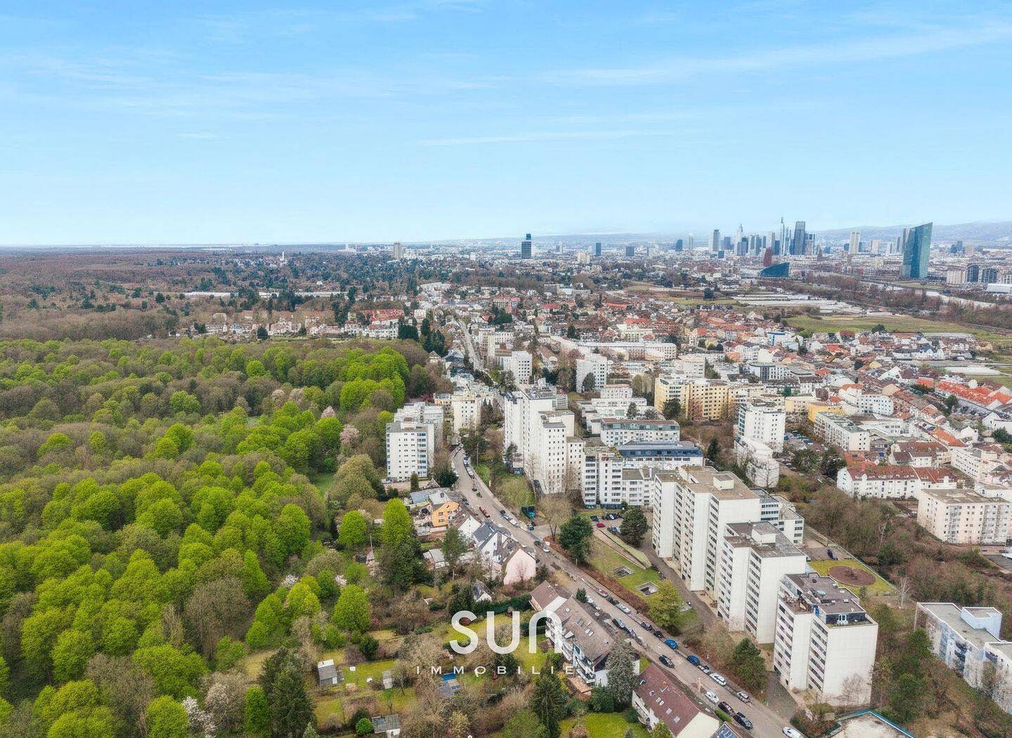 IHR ZUHAUSE MIT VIEL PLATZ UND NATUR direkt vor der Tür – Frankfurt-Oberrad, 60599 Frankfurt am Main (Oberrad Sachsenhausen)