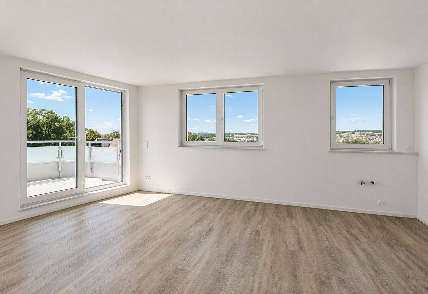 Moderne 3,5-Zimmer-Wohnung mit großer Dachterrasse & viel Licht, 74321 Bietigheim-Bissingen