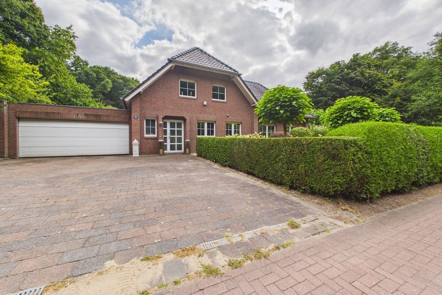 Viel Platz für Familie: Freistehendes Einfamilienhaus auf einem ca. 1.284m² Grundstück, 47559 Kranenburg