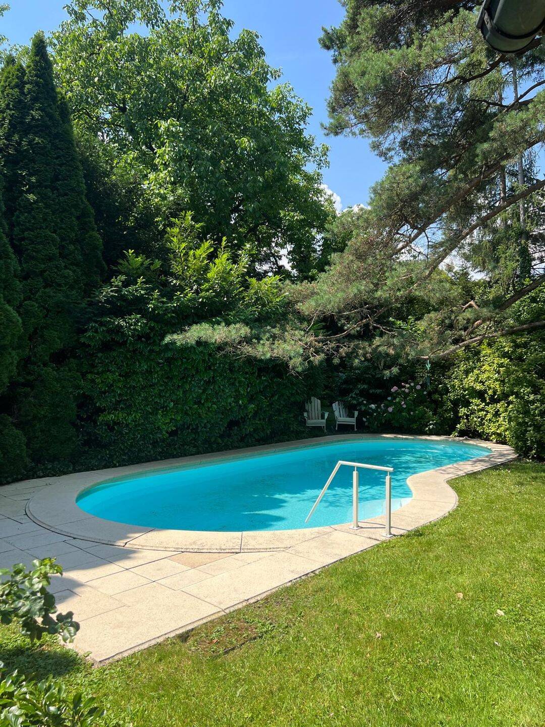 Zeitlose Eleganz: Villa mit weitläufigen Garten u. exkl. Swimmingpool in Bad Reichenhall, 83435 Bad Reichenhall