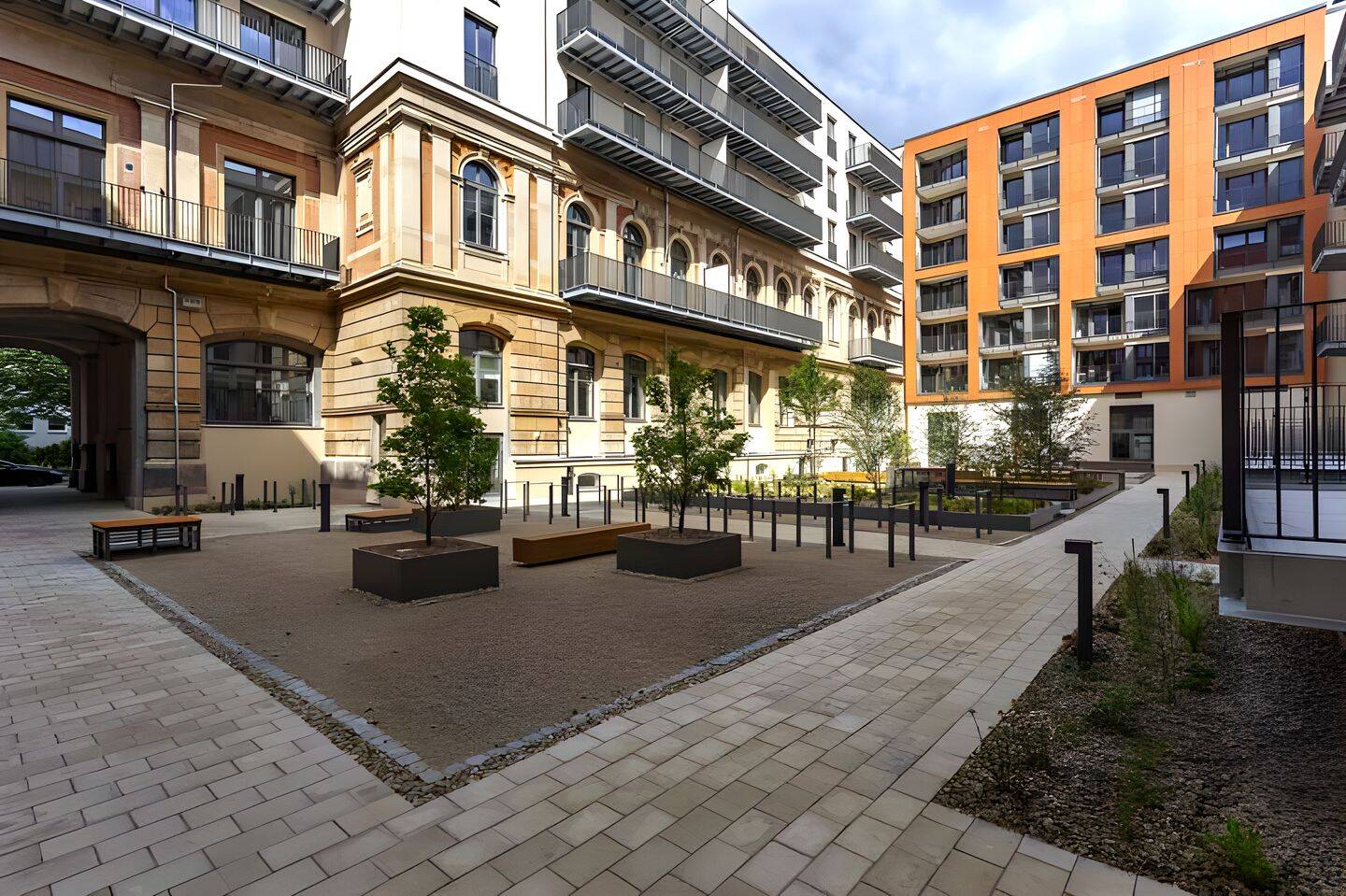 Mietwohnung, 3,5 Zimmer, 111 m², in Dresden, 1067 Dresden (Friedrichstadt Innere Altstadt Wilsdruffer Vorstadt/Seevorstadt-West)
