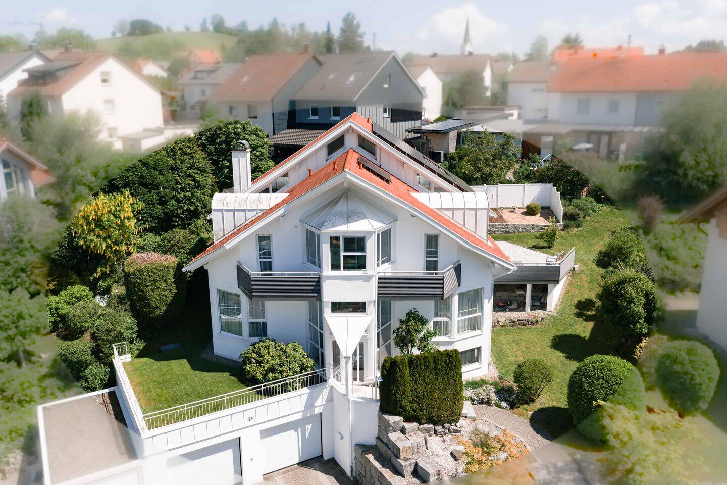Erhaben.Exklusiv.Einzigartig. – Repräsentatives Einfamilienhaus in naturnaher Wohnlage in Buchenberg, 87474 Buchenberg
