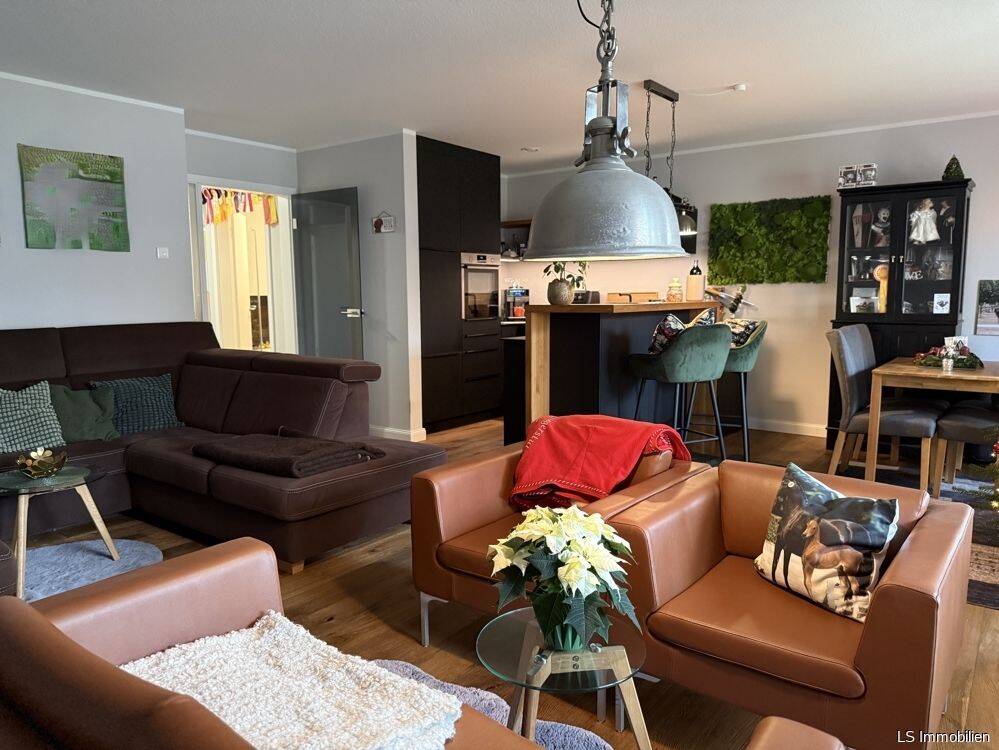 Moderne Zwei-Zimmer-Erdgeschosswohnung mit großer Terrasse und Garten in Wardenburg, 26203 Wardenburg