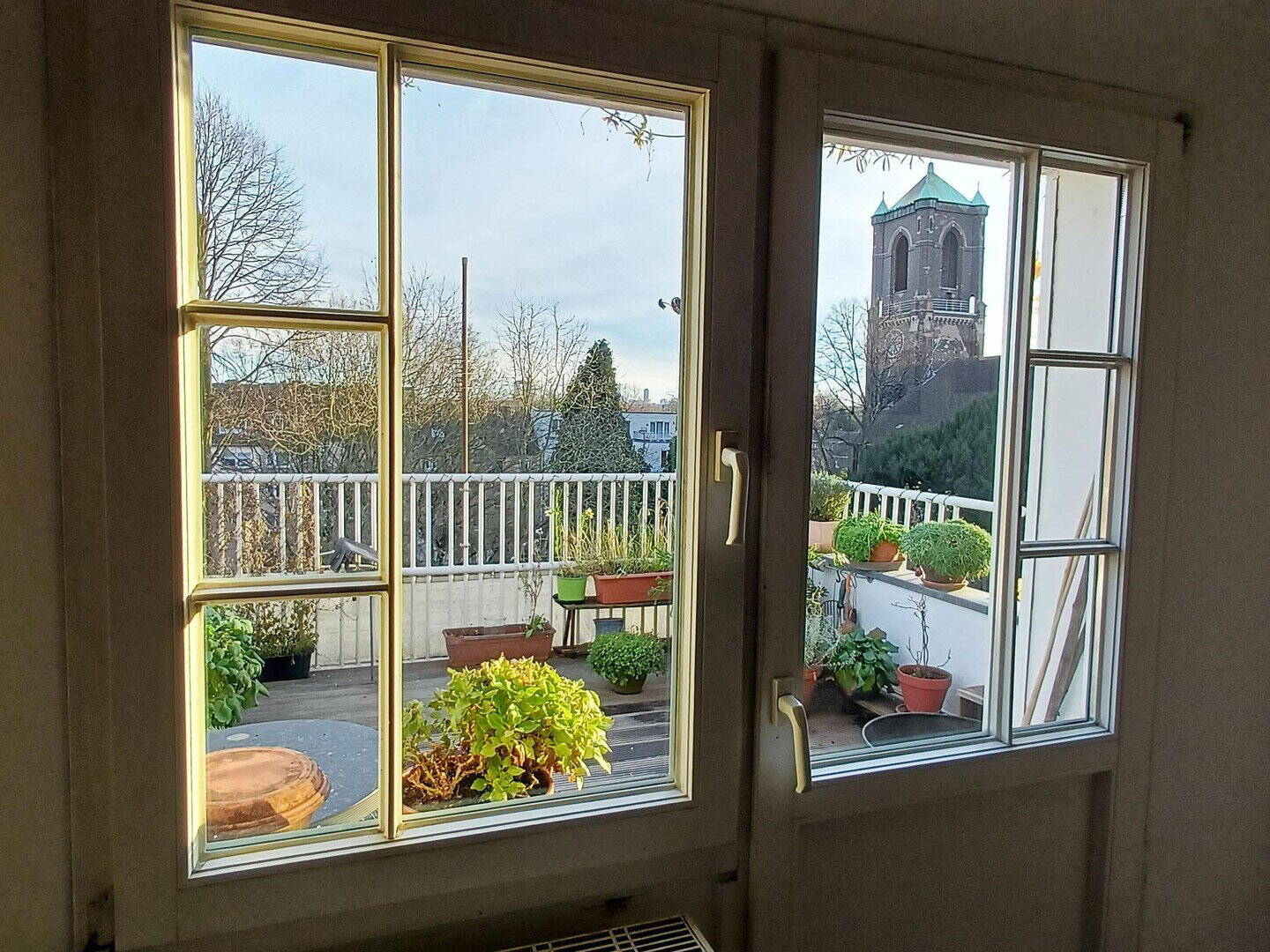 Helle 4,5-Zimmer-Maisonette-Wohnung mit Dachterrasse. Zentrale und ruhige Lage in Altenessen Süd, 45326 Essen (Altenessen-Nord Altenessen-Süd)