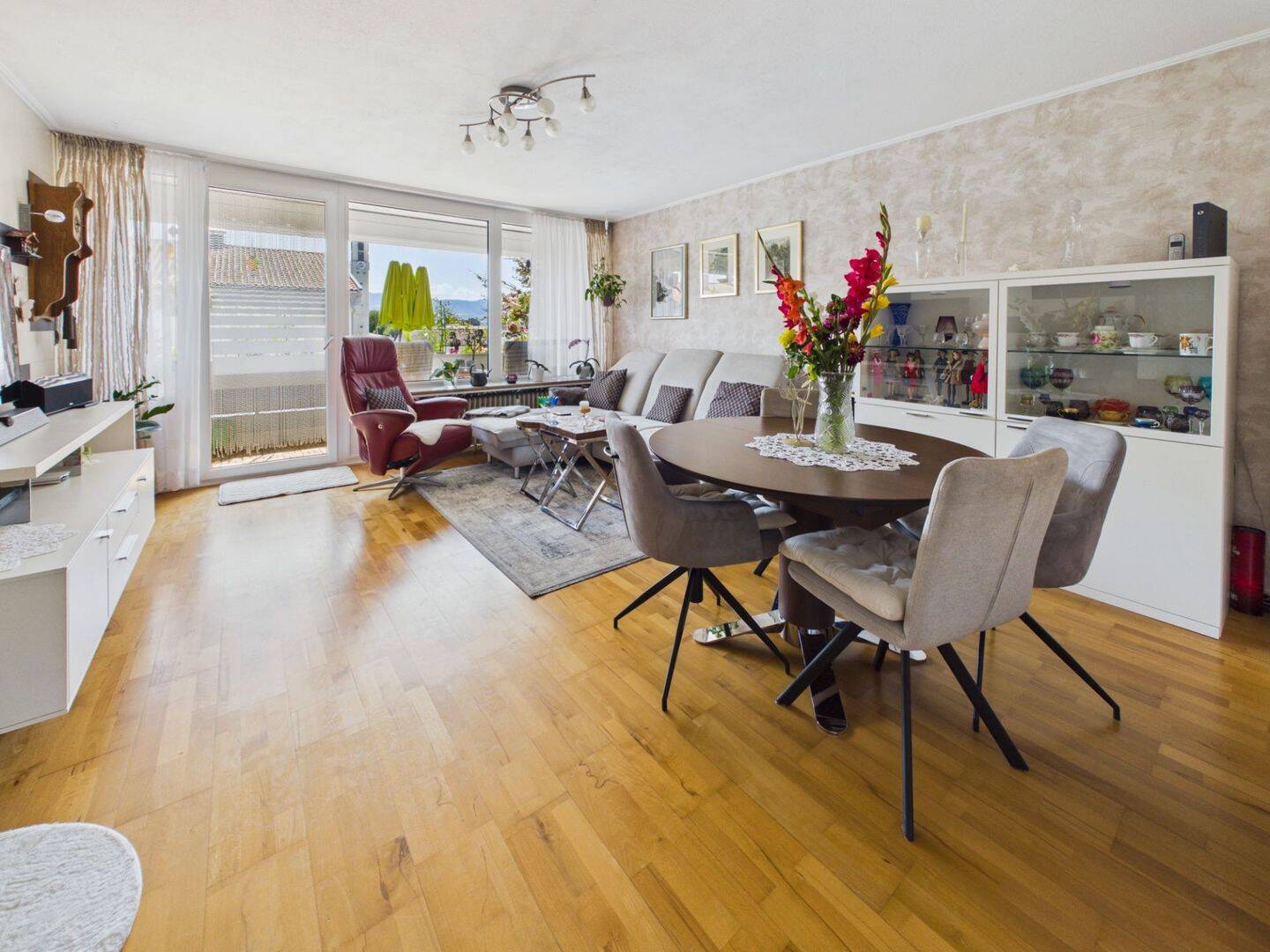 Wohnen mit Weitblick – modernisierte 3-Zimmer-Wohnung mit Süd-Balkon in Kolbermoor, 83059 Kolbermoor