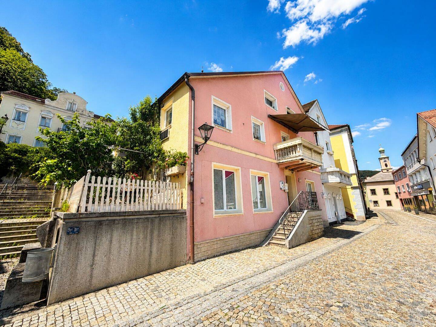 Charmantes Zweifamilienhaus mit vielseitigem Nutzungspotenzial in begehrter Altstadtlage von Riedenburg, 93339 Riedenburg