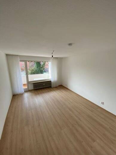 Wohnung mit tollem Ausblick & Loggia (2,5-Zimmer mit 78,45 m²), 85221 Dachau