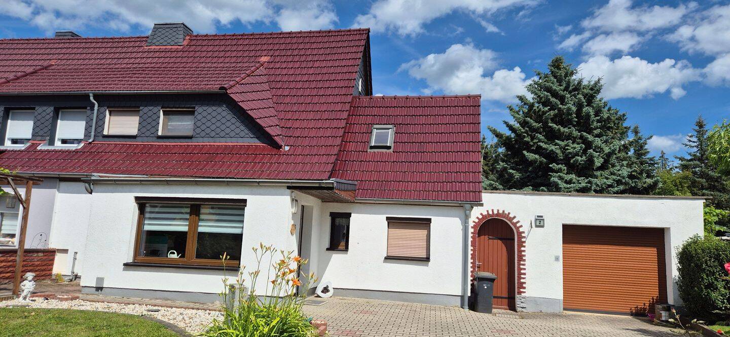 Doppelhaushälfte in ruhiger Lage, 4617 Starkenberg