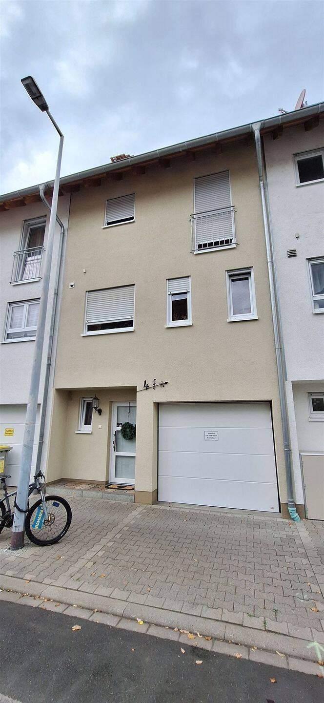Modernes ,hochwertig ausgestattetes Reihenmittelhaus in begehrter Lage von Mannheim-Käfertal, 68309 Mannheim (Käfertal Vogelstang)