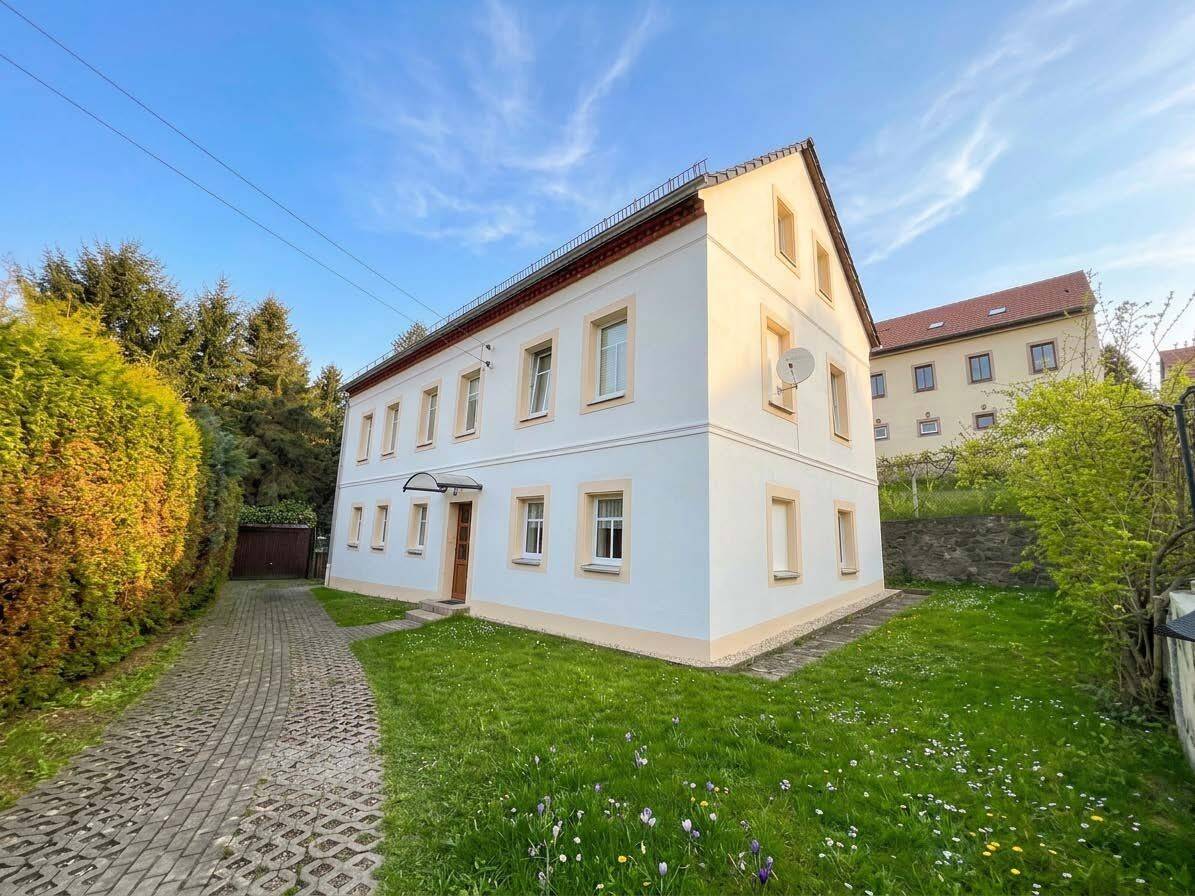 RUHIGES WOHNEN AM STADTRAND