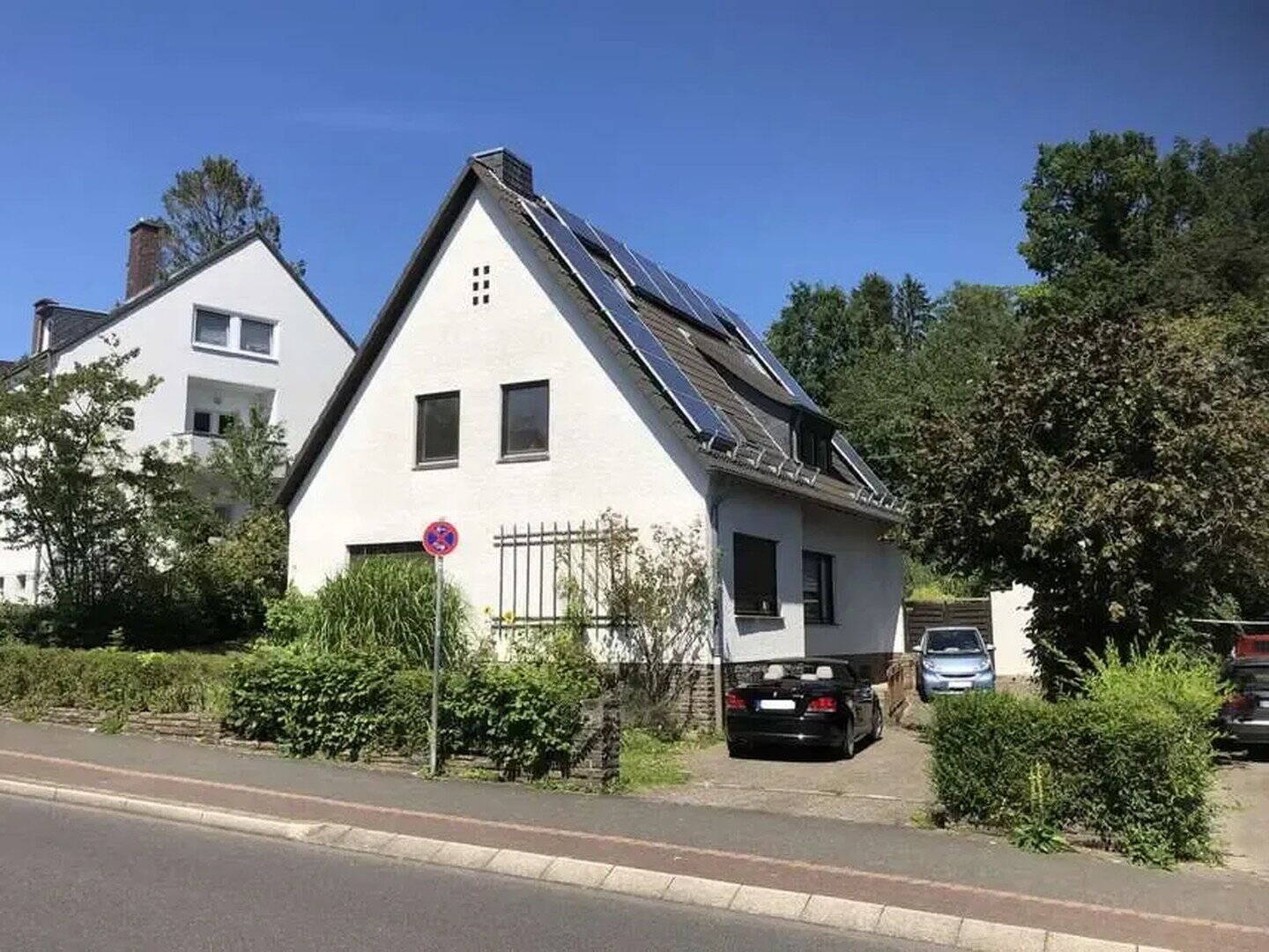 Das Beste aus zwei Welten: Grüne Oase in zentraler Lage Adresse, 51465 Bergisch Gladbach