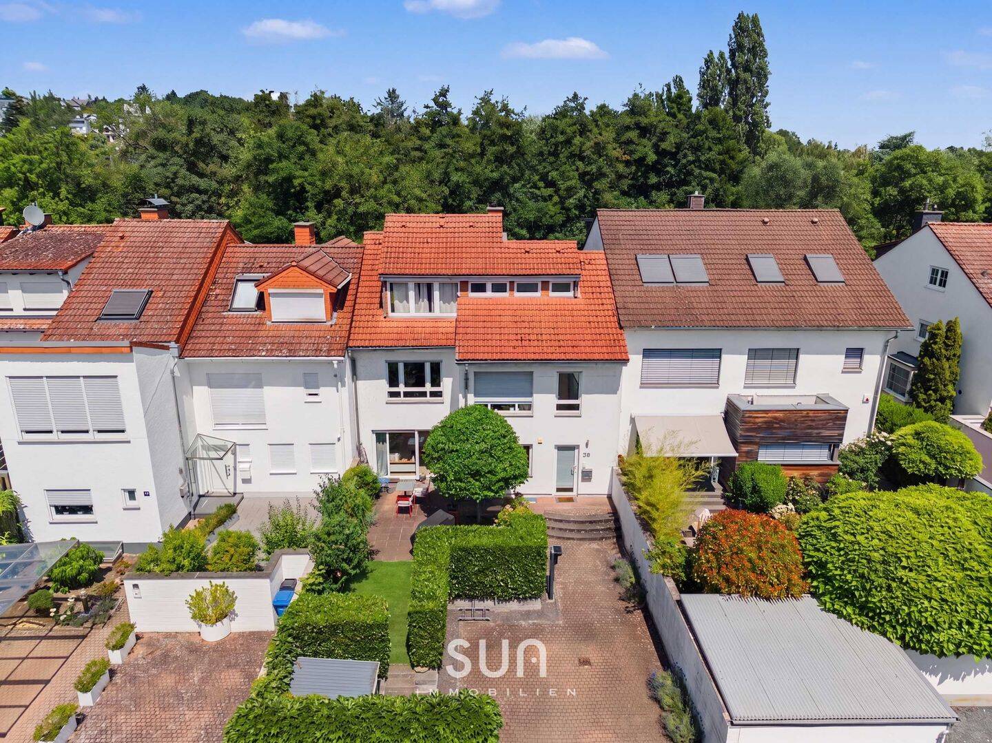 FAMILIENTRAUM IN 1A-LAGE VON KRONBERG – 204 m² Wohntraum mit Kamin, Garten & separater Au-Pair-Suite, 61476 Kronberg im Taunus