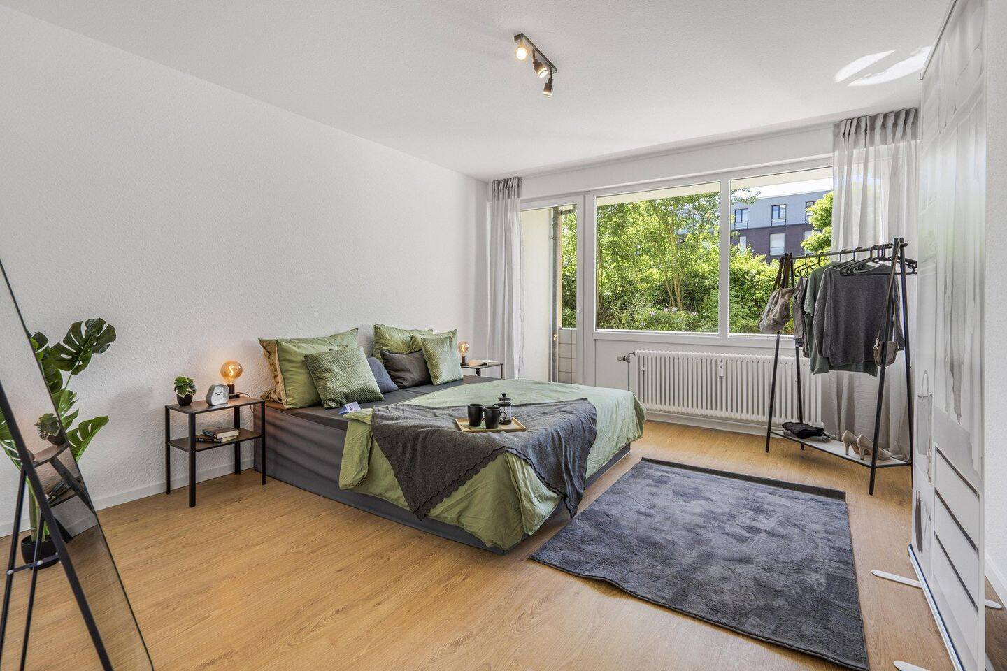 Bezugsfertig modernisiert: 2-Zimmer mit Balkon ins Grüne – Wärmepumpe, Aufzug, Garage, 45149 Essen (Fulerum Haarzopf Margarethenhöhe)