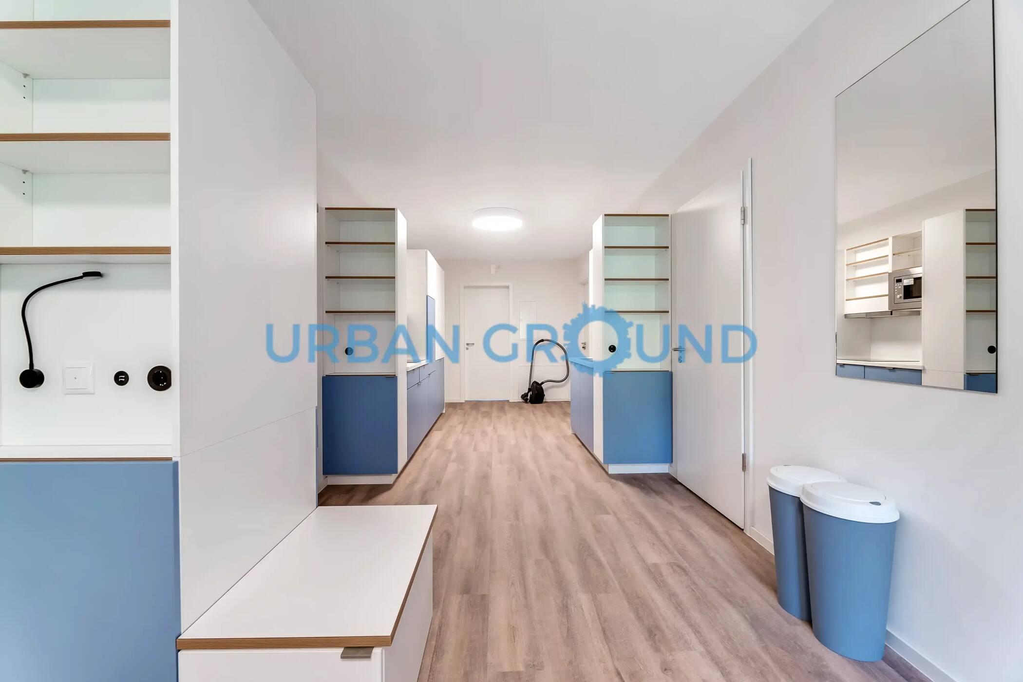 Voll möbliertes Privatzimmer mit Balkon in einer 5er gemischtes WG-Nähe der HTW Universit, 12459 Berlin (Treptow-Köpenick)