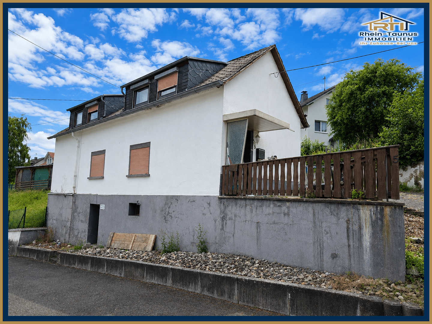 Einfamilienhaus mit Garten und Nebengebäude in Kadenbach!, 56337 Kadenbach