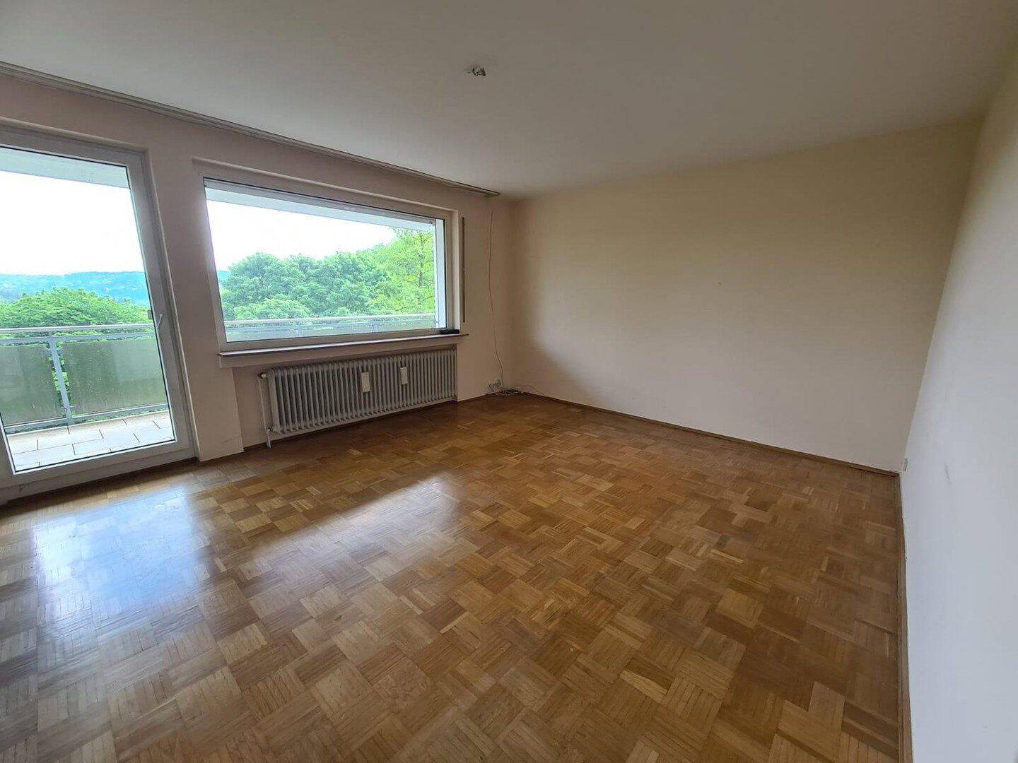 sonnige Wohnung mit Weitblick, 42349 Wuppertal (Cronenberg)