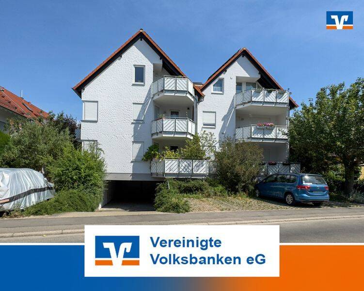 Investieren statt suchen – Moderne Dachgeschosswohnung mit Garage und PV-Anlage, 71154 Nufringen