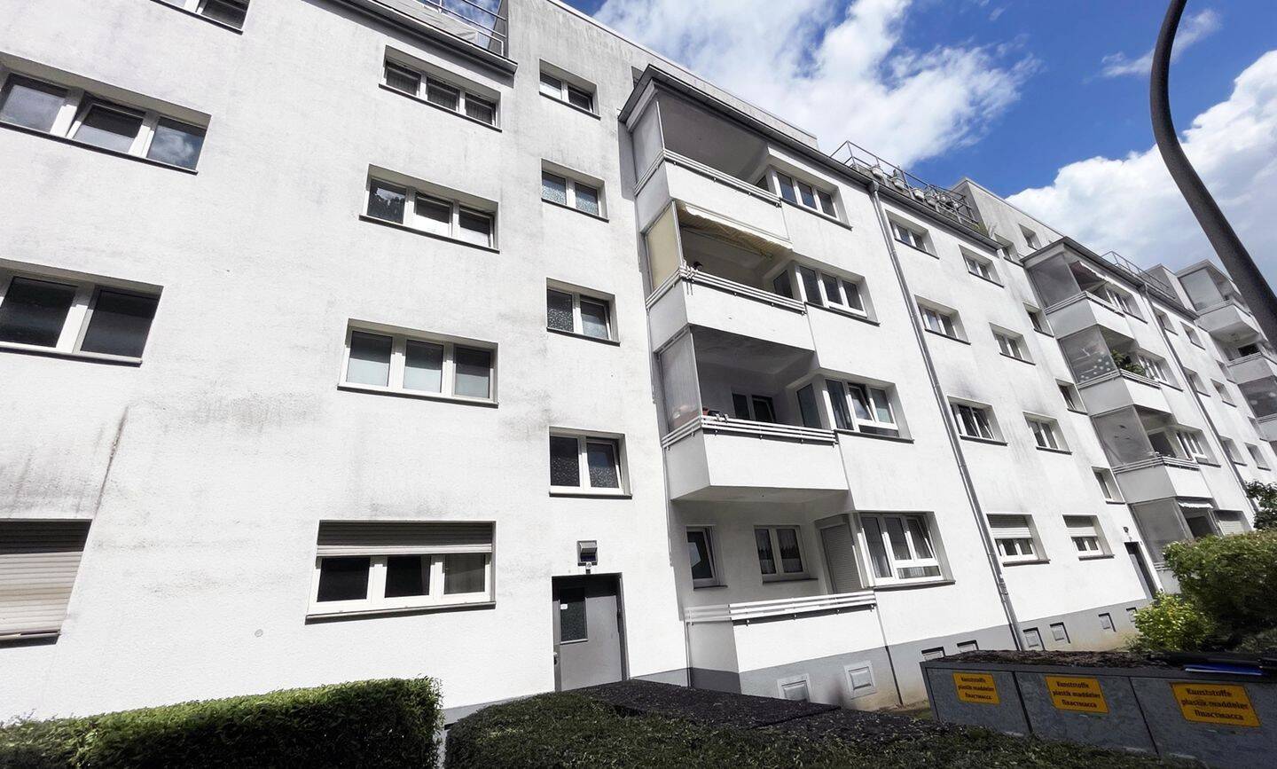 Charmante Eigentumswohnung mit 2 Balkonen, 51065 Köln (Mülheim Buchforst Buchheim)