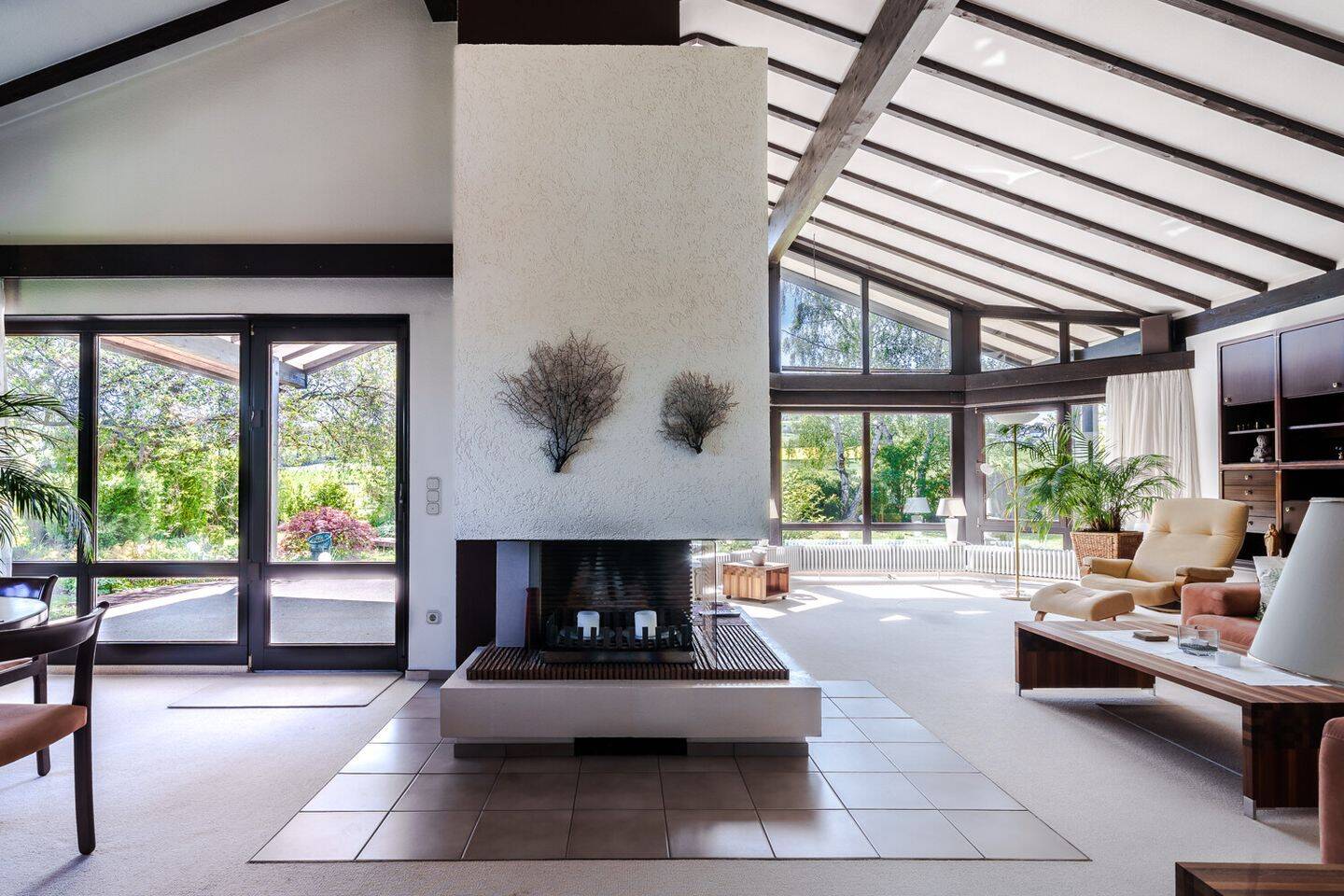 Opulent – Repräsentativ – Architektenhaus mit Einliegerwohnung in sensationeller Naturblicklage, 61267 Neu-Anspach