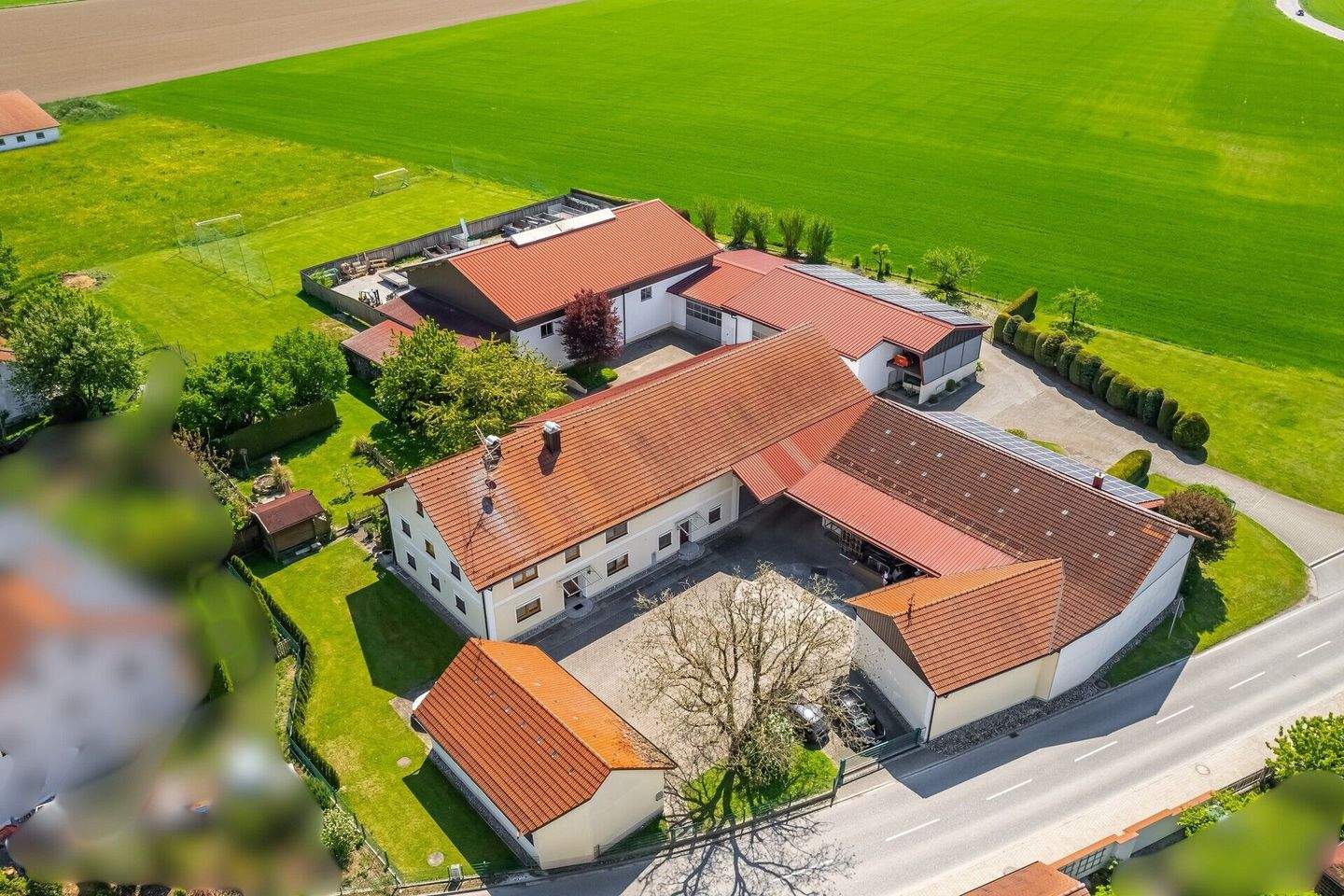 ca. 7.900 m² vollerschlossenes Wohn- und Gewerbeanwesen mit Expansionsmöglichkeit bei Erding, 85447 Fraunberg