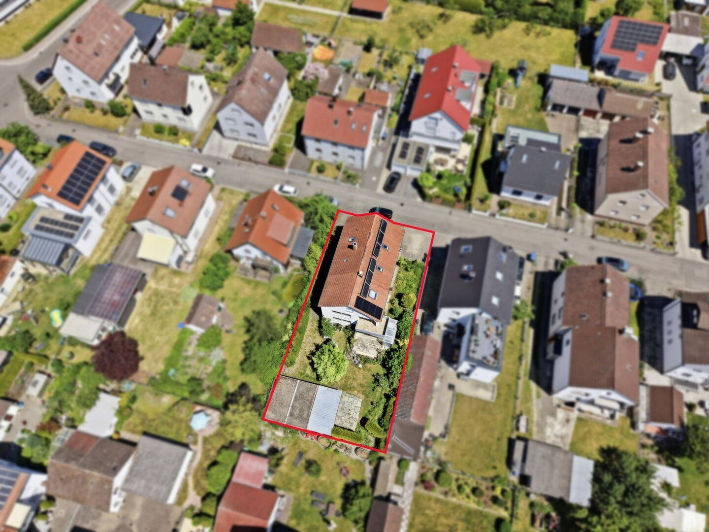 Großzügiges Zweifamilienhaus mit Ausbaureserve in Top-Lage von Neu-Ulm / Burlafingen, 89233 Neu-Ulm