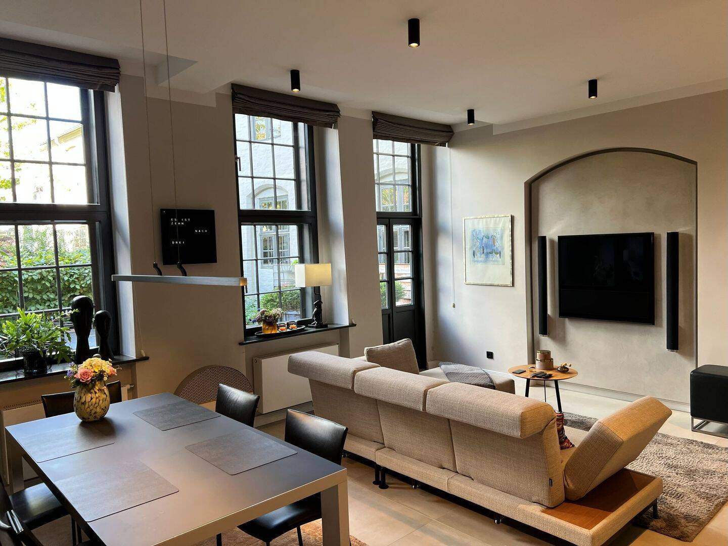 Luxuriöse 2-Zimmer-Terrassenwohnung auf der Lübecker Altstadtinsel ! Kernsaniert ! Denkmalschutz !, 23552 Lübeck (Innenstadt)