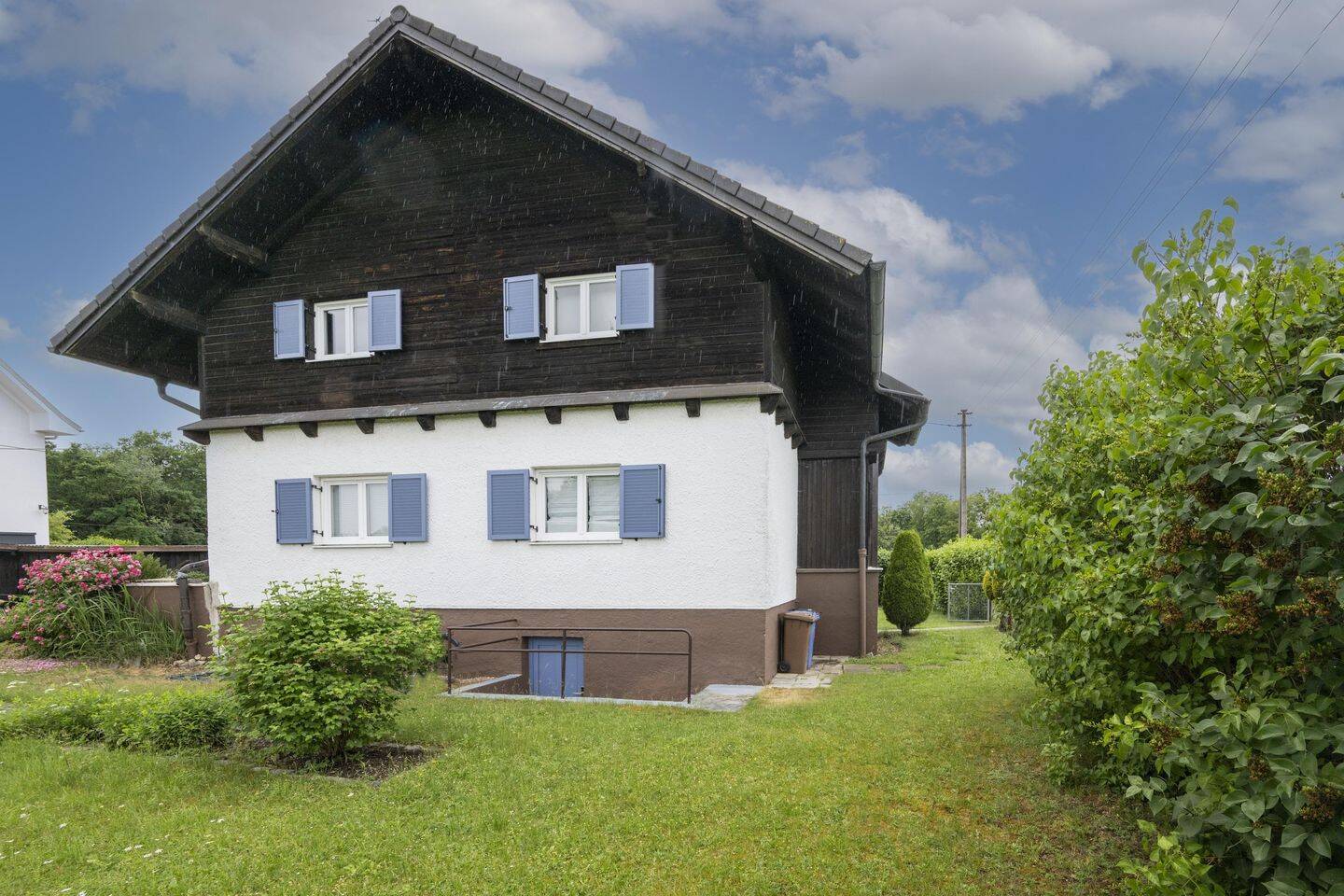 Juwel in Stadtnähe und im Grünen! Charmantes, vermietetes Einfamilienhaus aus den 1930er Jahren, 81241 München (Aubing-Lochhausen-Langwied Pasing-Obermenzing)
