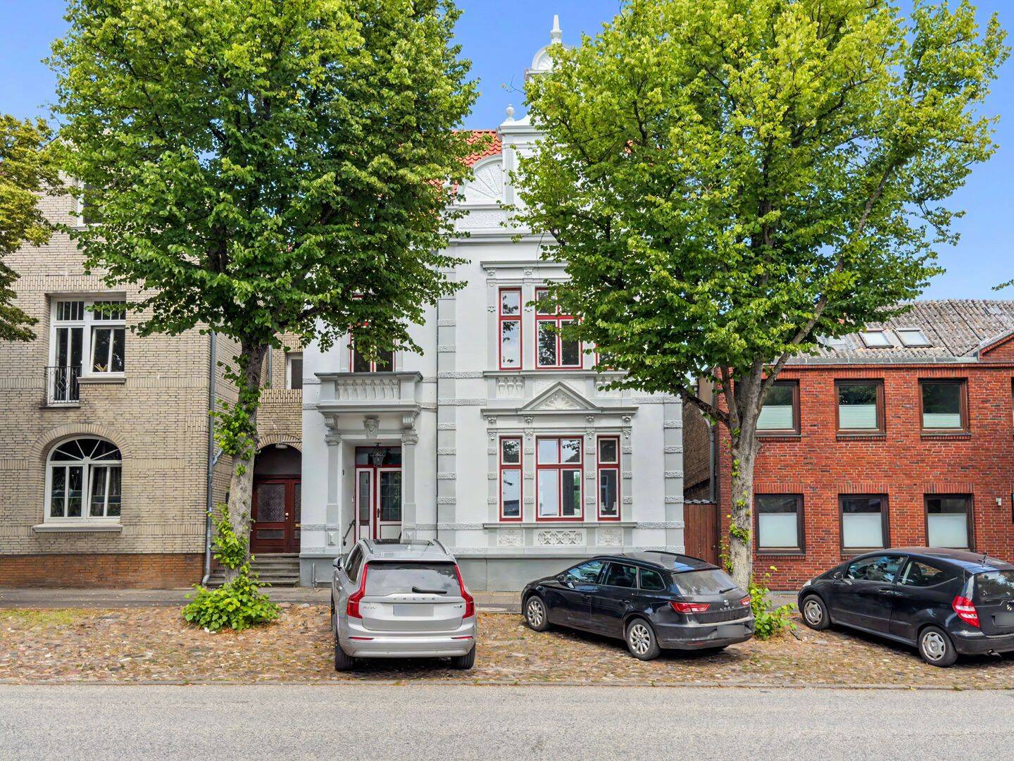 Exklusiver Erstbezug nach Kernsanierung: Stilvolle Denkmal-Altbauwohnung im Herzen von Burg, 23769 Fehmarn