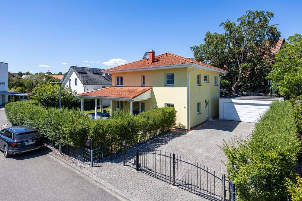 Neuwertiges mediterranes Einfamilienhaus, 78267 Aach