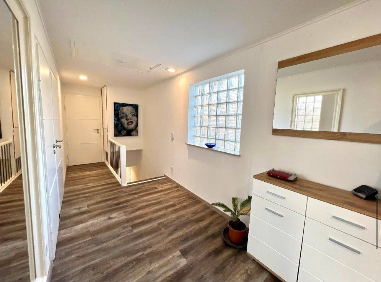 Großzügige 4,5 Zimmer Wohnung mit ca 120qm2 in Delmenhorst, 27751 Delmenhorst