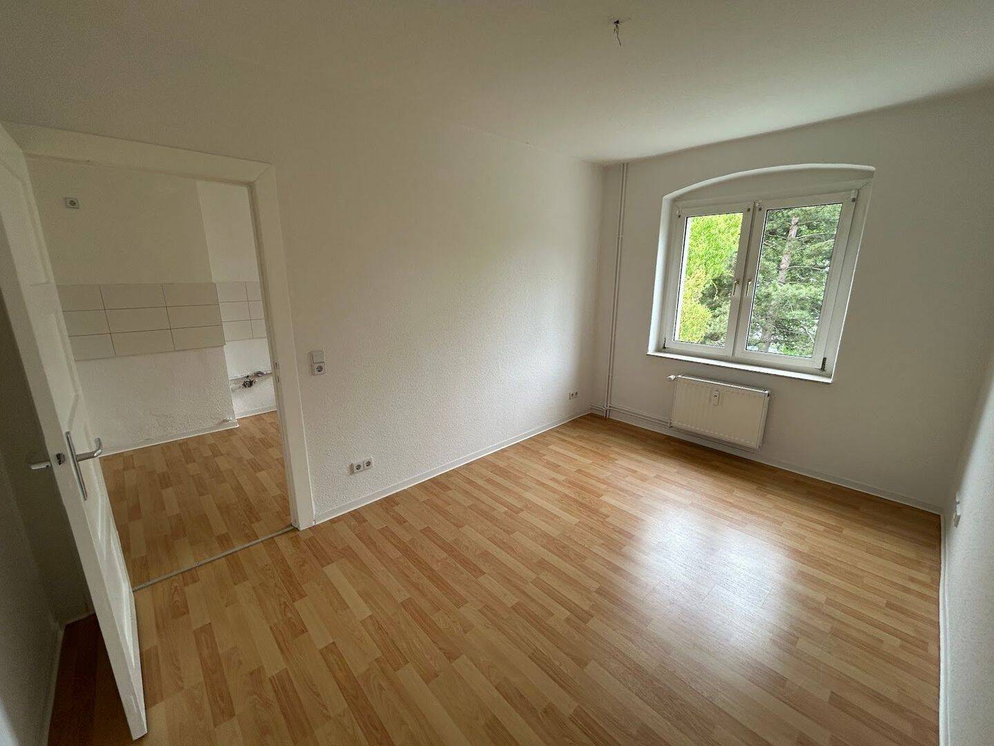 Ideal für Singles oder Pärchen! Helle 2-Zimmer-Wohnung!, 39122 Magdeburg (Beyendorf-Sohlen Beyendorfer Grund Fermersleben Salbke Westerhüsen)