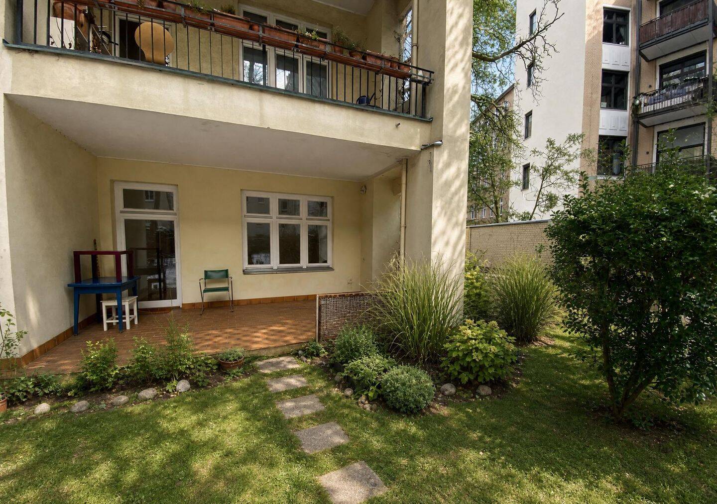 Altbaujuwel in Kreuzberg – großzügige Erdgeschosswohnung mit privatem 300 m² Garten, 10961 Berlin (Friedrichshain-Kreuzberg Kreuzberg)