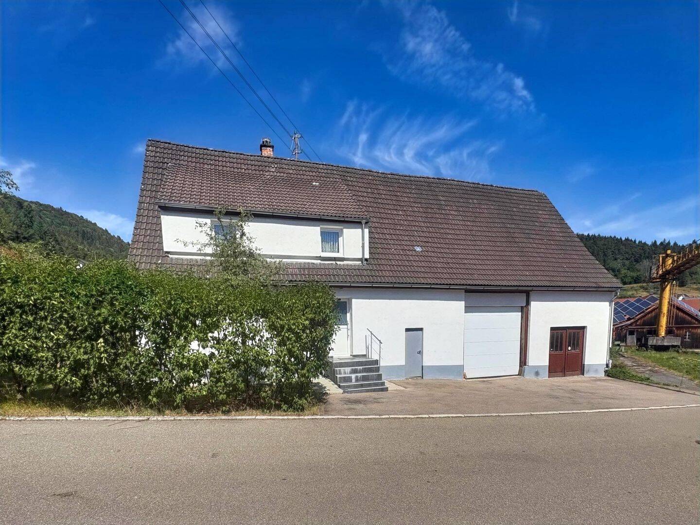 Einfamilienhaus mit großem Grundstück, 72362 Nusplingen