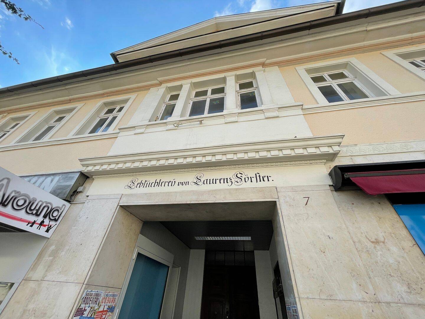 Einzeldenkmal im Sanierungsgebiet – wenige Meter vom neu gestalteten Marktplatz!, 96465 Neustadt b. Coburg