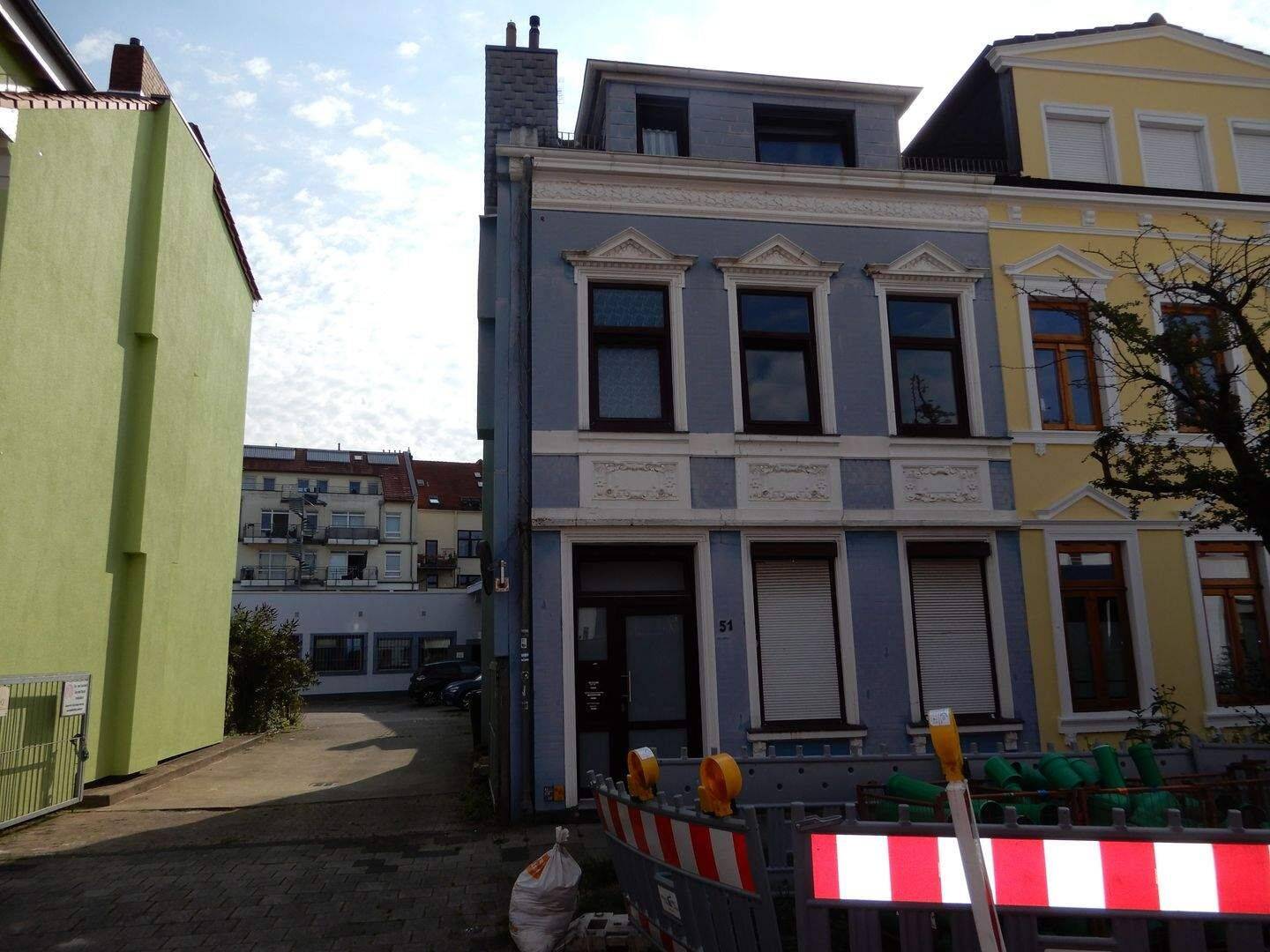 Zietenstraße – 3 Parteienhaus – Altbau – Wiederaufbau von 1951 – 120m² WFL – 93m³ Grundstück – Keller – EG vermietet – rest frei, 28217 Bremen (Handelshäfen Steffensweg Utbremen Westend)