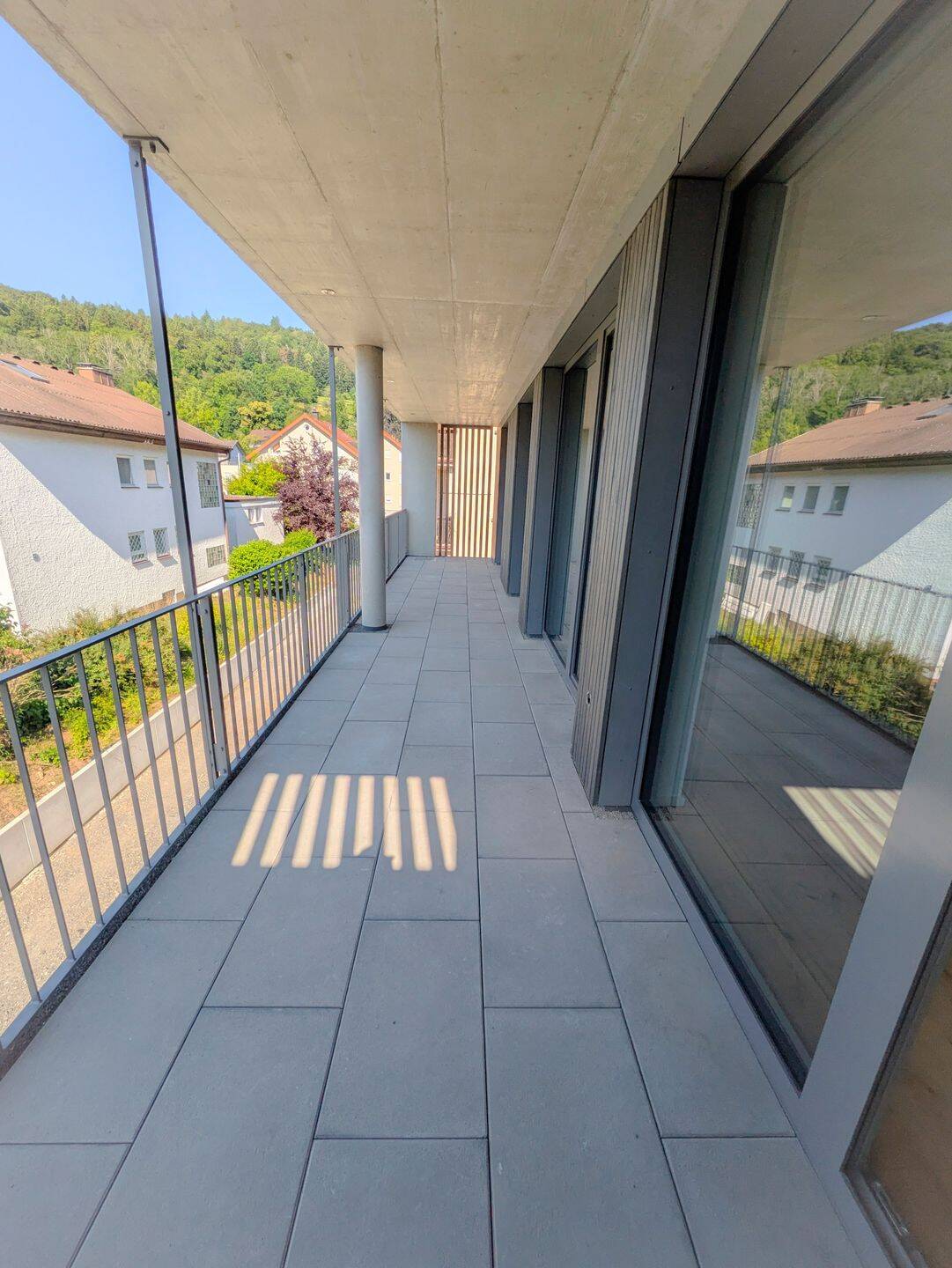Erstbezug: Top moderne 4-Zimmer-Wohnung, Stellplatz, XXL Balkon und EBK, 72202 Nagold