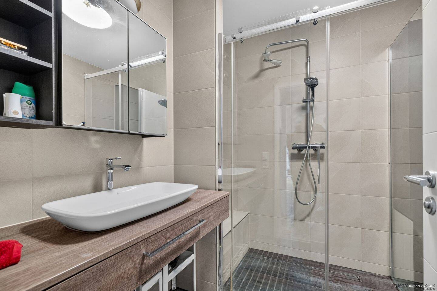 GEORGI: Modernisierte 2-Zimmer-Wohnung mit hochwertiger Ausstattung nahe der Isar, 81379 München (Sendling Sendling-Westpark Thalk. Obersendl.-Forsten-Fürstenr.-Solln)