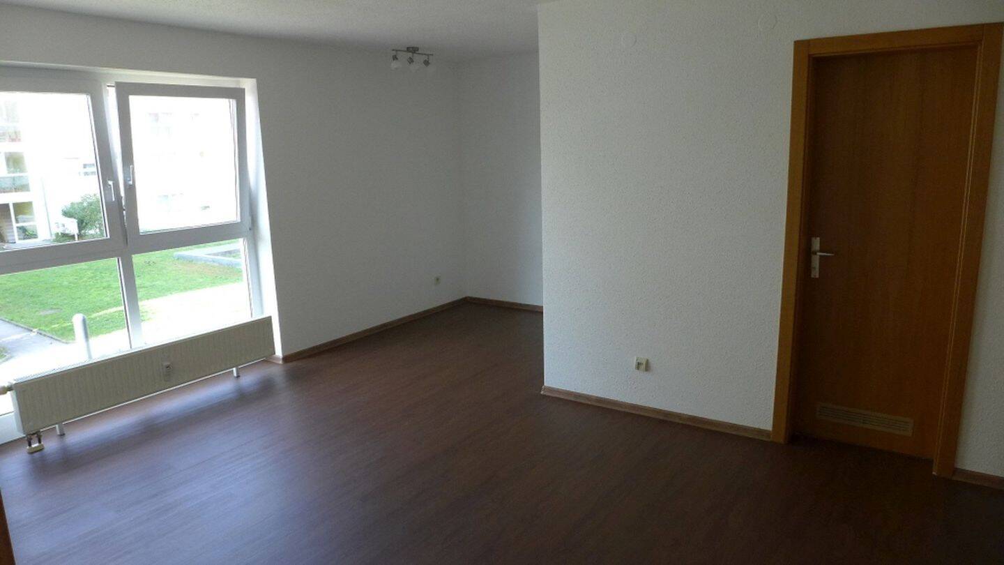 Neu renovierte 2 Zimmer Wohnung in Bad Friedrichshall, 74177 Bad Friedrichshall