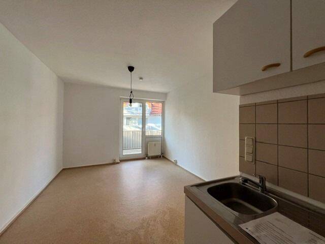 Charmante 1-Zimmer-Wohnung mit Balkon in Kassel, 34125 Kassel