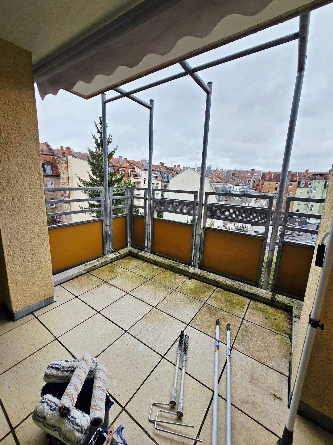 Helle 2 Zimmer Wohnung mit EBK und Balkon in Nürnberg/Nibelungen, 90461 Nürnberg