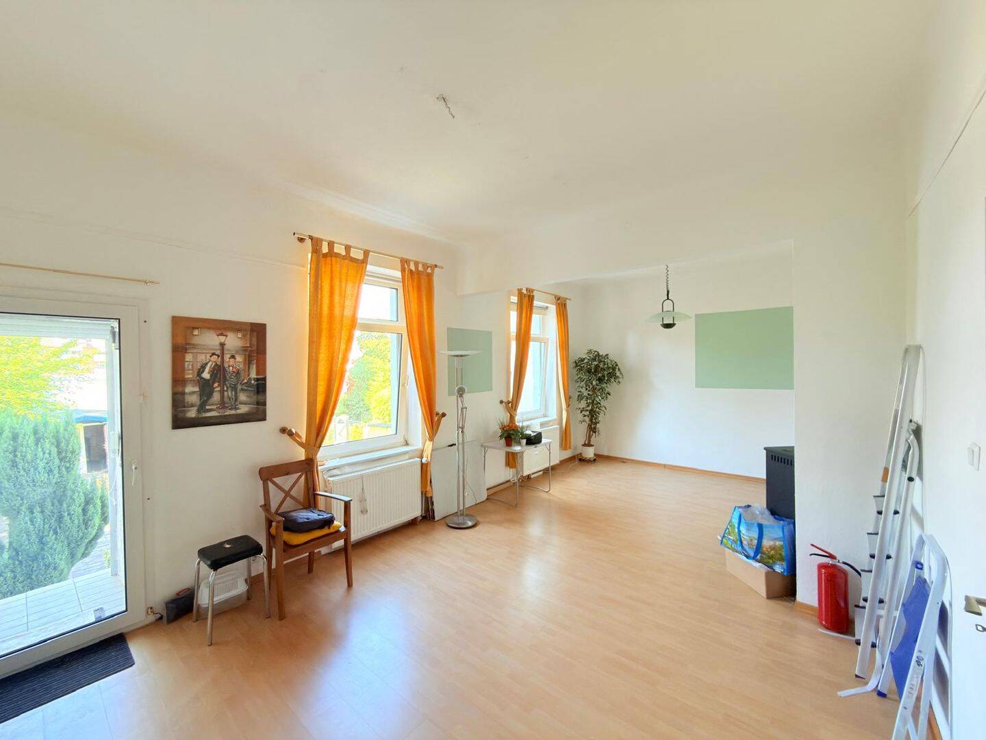 Modernes Reihenmittelhaus mit Potenzial zum Zweifamilienhaus, 52249 Eschweiler