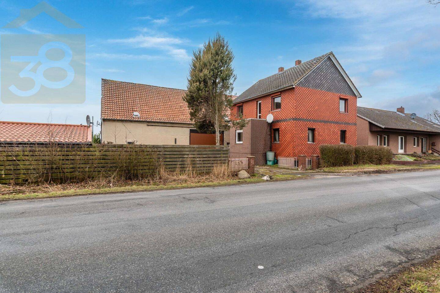 Einfamilienhaus mit zwei Wohneinheiten in Rickensdorf! Mein Haus = Mein Partner!, 38459 Bahrdorf