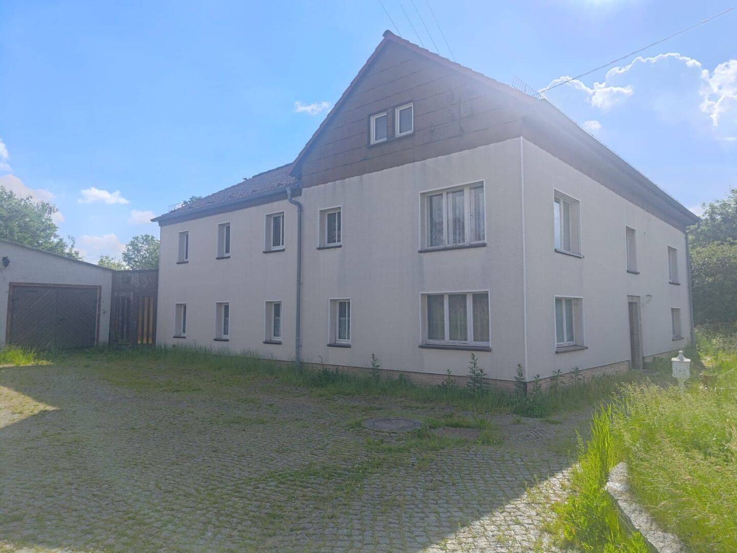 Viel Platz für Wohnen, Arbeiten und Ideen – Objekt mit zahlreichen Nutzungsmöglichkeiten, 1900 Großröhrsdorf